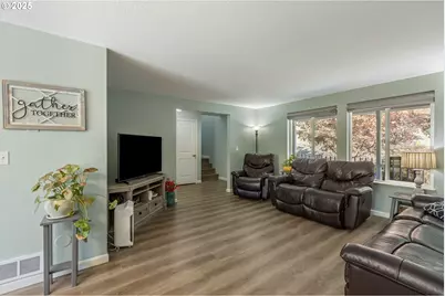 1870 Lakeview Dr, Sutherlin, OR 97479 - Photo 20