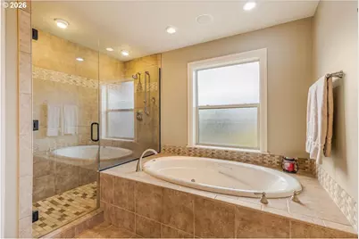10279 SW Sitka Ct, Tualatin, OR 97062 - Photo 12