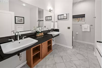 3990 Abbey Ln #201B, Astoria, OR 97103 - Photo 18