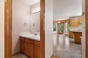 7805 SW Gearhart Dr, Beaverton, OR 97007 - Photo 12