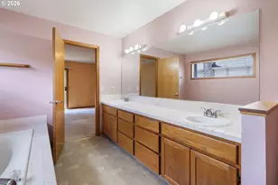 7805 SW Gearhart Dr, Beaverton, OR 97007 - Photo 34