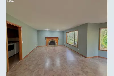 7805 SW Gearhart Dr, Beaverton, OR 97007 - Photo 10
