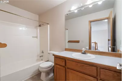 7805 SW Gearhart Dr, Beaverton, OR 97007 - Photo 36