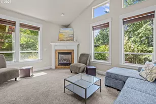 1902 NE Lucy Belle St, McMinnville, OR 97128 - Photo 2
