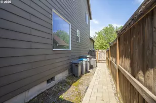 1902 NE Lucy Belle St, McMinnville, OR 97128 - Photo 38