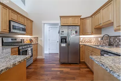 1902 NE Lucy Belle St, McMinnville, OR 97128 - Photo 14