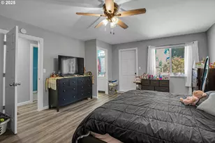 16637 NE Hassalo St, Portland, OR 97230 - Photo 10