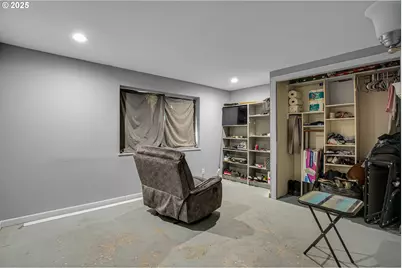 16637 NE Hassalo St, Portland, OR 97230 - Photo 14