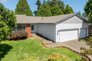 18918 Highland Dr, Oregon City, OR 97045 - Photo 2