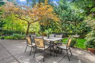 5352 Washington Ct, Lake Oswego, OR 97035 - Photo 24