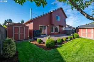 374 NE Burma Ct, Salem, OR 97301 - Photo 4