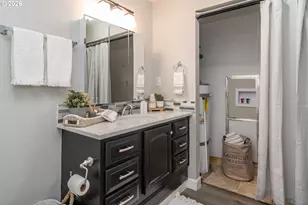 2731 W Lorraine Ave, Roseburg, OR 97471 - Photo 22