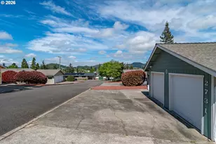 2731 W Lorraine Ave, Roseburg, OR 97471 - Photo 48