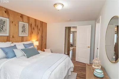 2731 W Lorraine Ave, Roseburg, OR 97471 - Photo 26