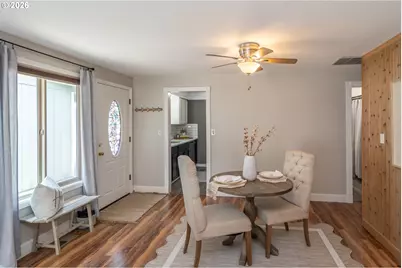 2731 W Lorraine Ave, Roseburg, OR 97471 - Photo 12