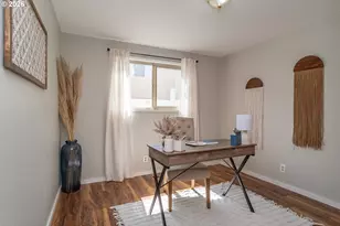 2731 W Lorraine Ave, Roseburg, OR 97471 - Photo 30