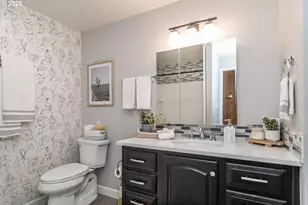 2731 W Lorraine Ave, Roseburg, OR 97471 - Photo 20