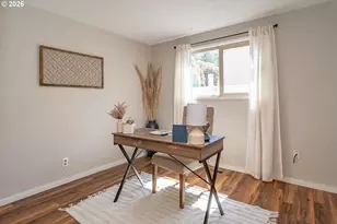 2731 W Lorraine Ave, Roseburg, OR 97471 - Photo 34