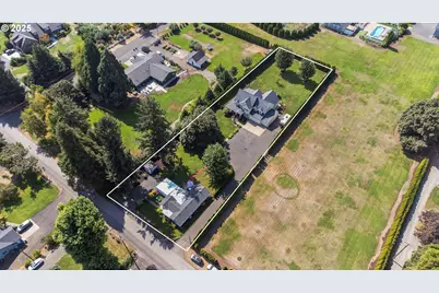 2011 River Loop 1, Eugene, OR 97404 - Photo 2