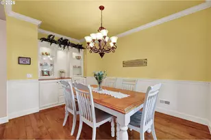 2011 River Loop 1, Eugene, OR 97404 - Photo 6