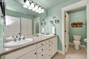 2011 River Loop 1, Eugene, OR 97404 - Photo 22