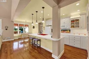 2011 River Loop 1, Eugene, OR 97404 - Photo 8