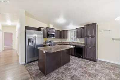 1475 Green Acres Rd #150, Eugene, OR 97408 - Photo 6