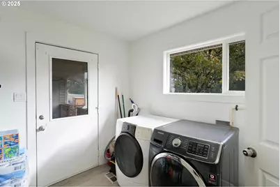 8975 S Pacific Hwy, Monmouth, OR 97361 - Photo 22