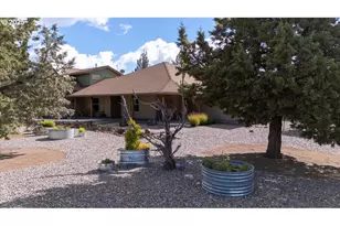 6820 SW George Millican Rd, Prineville, OR 97754 - Photo 2