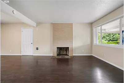 16820 SE Alder St, Portland, OR 97233 - Photo 6