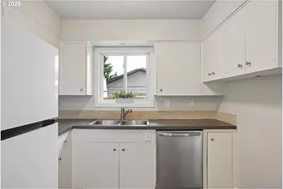 16820 SE Alder St, Portland, OR 97233 - Photo 14
