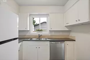 16820 SE Alder St, Portland, OR 97233 - Photo 14