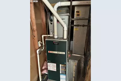 2085 SW Roxbury Ave, Portland, OR 97225 - Photo 40