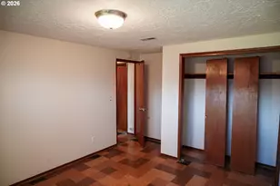 2085 SW Roxbury Ave, Portland, OR 97225 - Photo 34