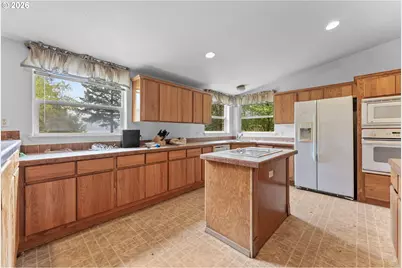 18768 Olympia Rd, Brookings, OR 97415 - Photo 10