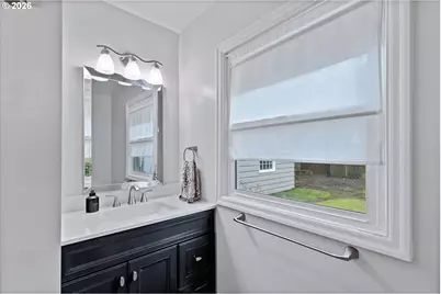 4773 N Yale St, Portland, OR 97203 - Photo 16