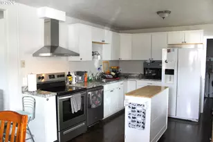 2320 21st St, Baker City, OR 97814 - Photo 4