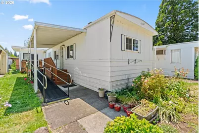 205 S 54th St #8, Springfield, OR 97478 - Photo 2