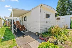 205 S 54th St, Springfield, OR 97478 - Photo 2