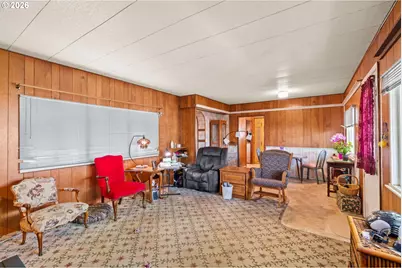 205 S 54th St #8, Springfield, OR 97478 - Photo 4