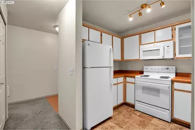 5130 SW Multnomah Blvd #L, Portland, OR 97219 - Photo 6