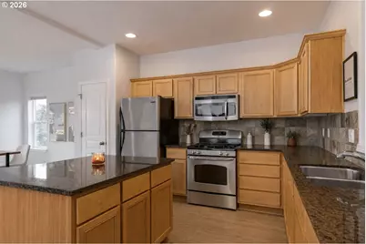 1996 Hawksview Ave, Salem, OR 97306 - Photo 8