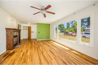 248 Hayes Ave, Cottage Grove, OR 97424 - Photo 4