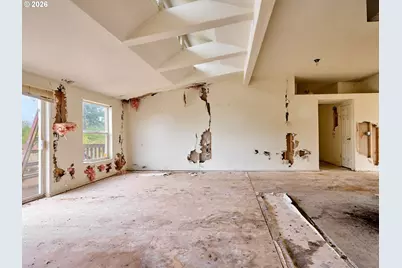 7065 Red Prairie Rd, Sheridan, OR 97378 - Photo 10