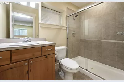 3738 SE Crystal Springs Blvd, Portland, OR 97202 - Photo 36