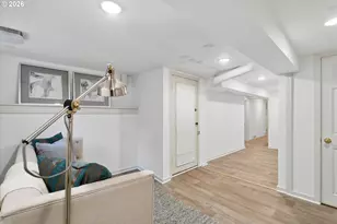 2338 NW Hoyt St, Portland, OR 97210 - Photo 24