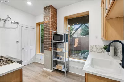 2338 NW Hoyt St, Portland, OR 97210 - Photo 18