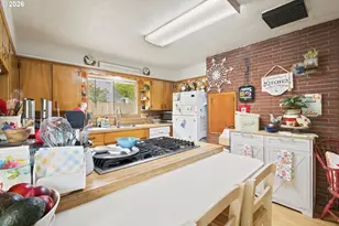1755 Madison St NE, Salem, OR 97301 - Photo 8