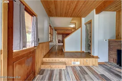 42684 Hillcrest Loop, Astoria, OR 97103 - Photo 10