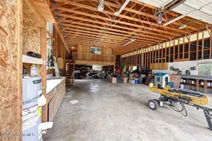 42684 Hillcrest Loop, Astoria, OR 97103 - Photo 34